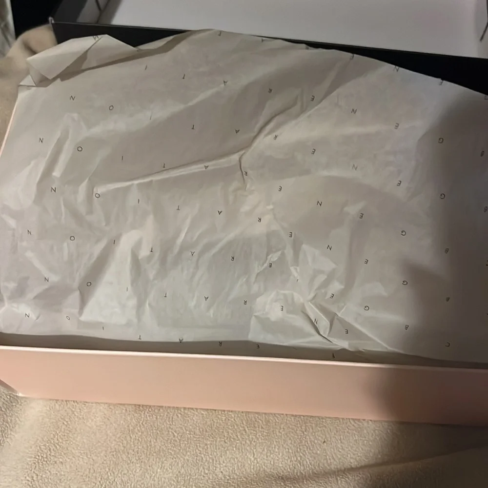 💓New Listing💓 BCBGeneration Crystal Embellished Sandal size 8.5  FIRM PRICE 😊 - Picture 5 of 9